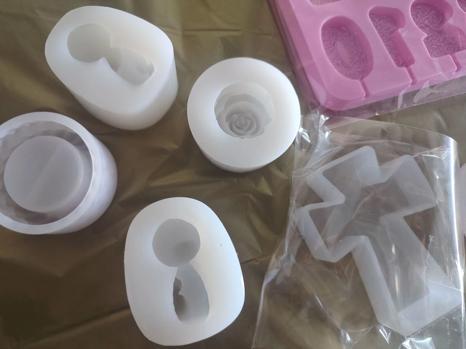 Lot de moules en silicone pour bougies – photo 3